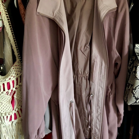 Jacket - Picture 4 of 4